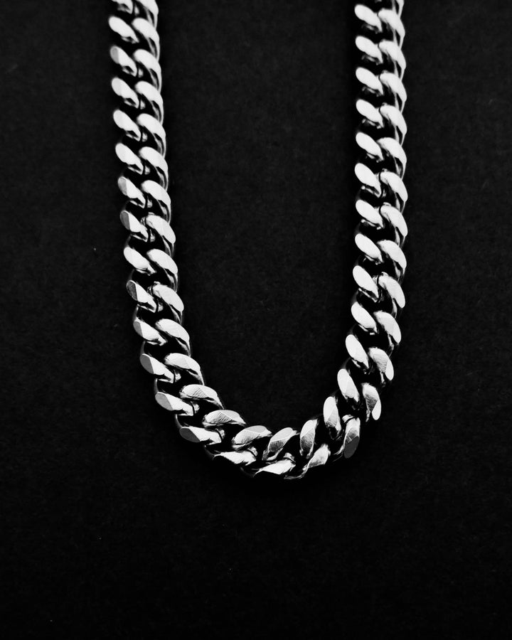 Heavy Tokyo Chain